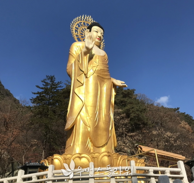 충북 보은 속리산 법주사 내 불상. 박종미 기자